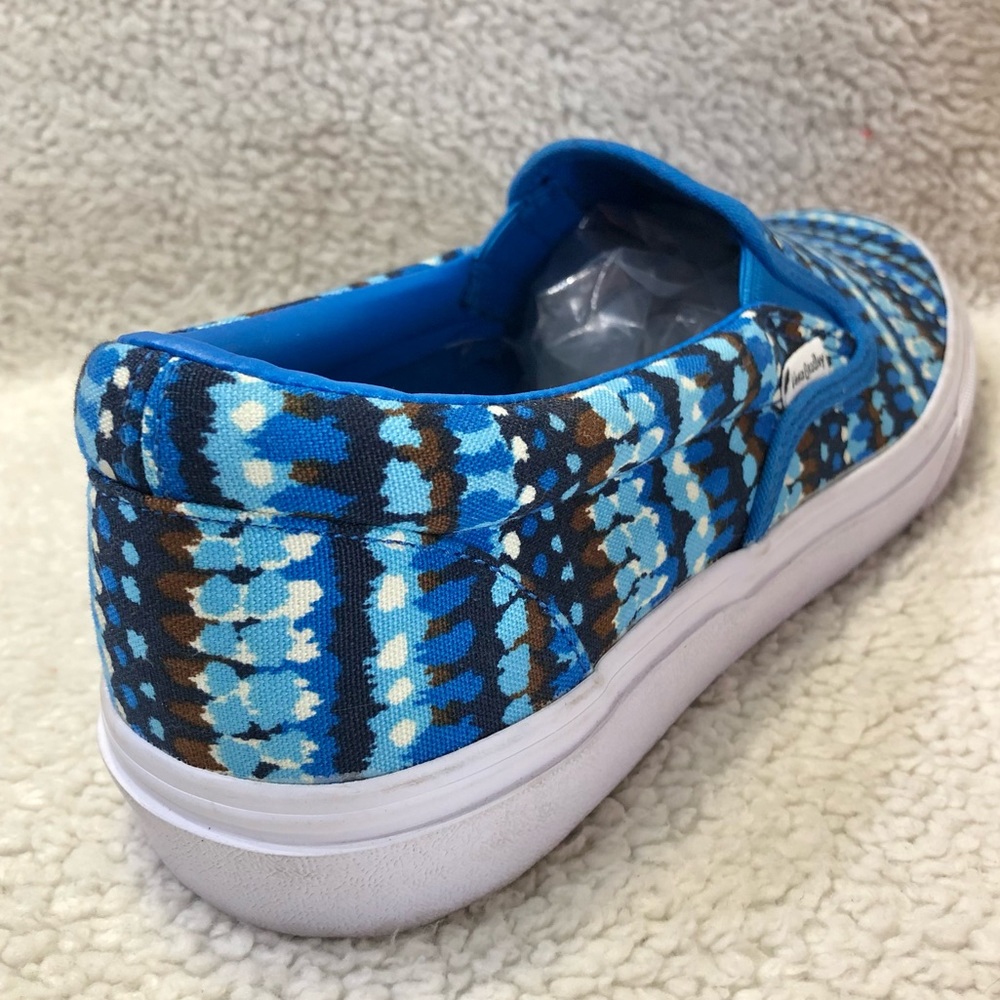 NWOT Vera Bradley Canvas Slip On Shoes - Picture 5 of 9